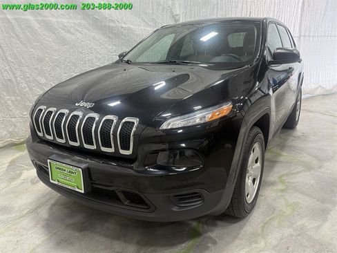 Used 2017 Jeep Cherokee Sport w/ Safety Group AWD/4WD image 1