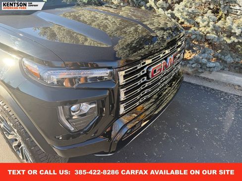 Used 2023 GMC Canyon Denali image 14