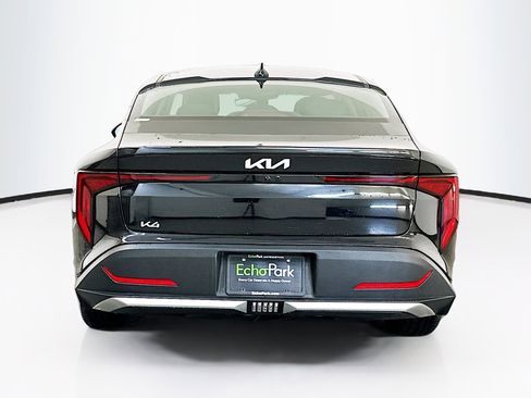 Used 2025 Kia K4 LXS image 7
