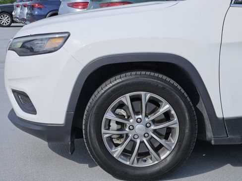 Used 2021 Jeep Cherokee Latitude Lux image 12