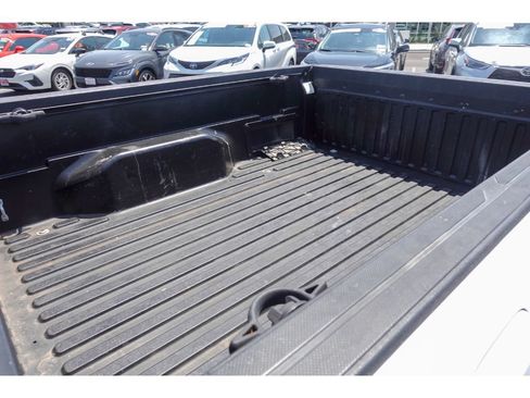 Used 2018 Toyota Tacoma SR5 RWD image 25