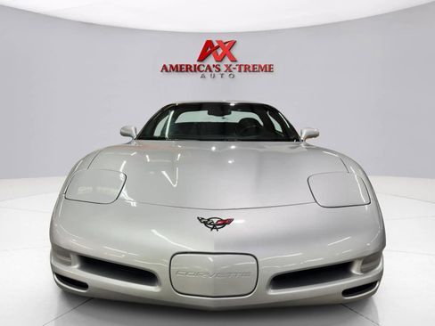 Used 2001 Chevrolet Corvette Coupe w/ Preferred Equipment Group1 RWD image 10