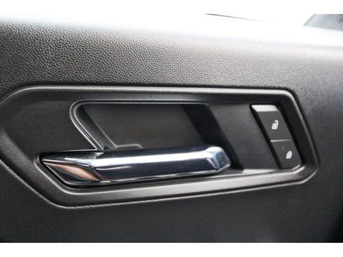 Used 2025 Chevrolet Colorado LT RWD image 21