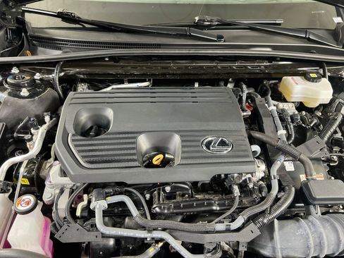 Used 2024 Lexus ES 300h w/ Premium Package FWD image 30