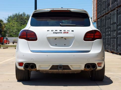 Used 2014 Porsche Cayenne GTS AWD/4WD image 7