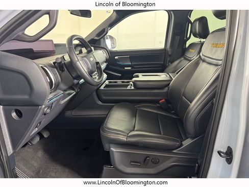 Used 2025 Ford Expedition Tremor AWD/4WD image 24