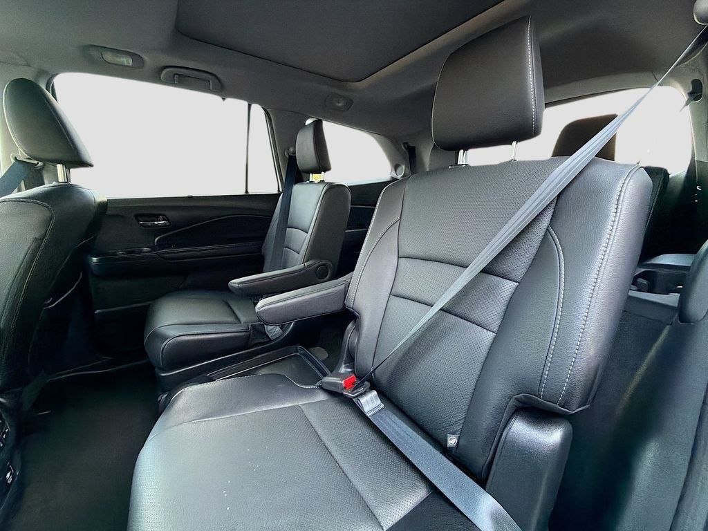 Used 2021 Honda Pilot Elite image 26
