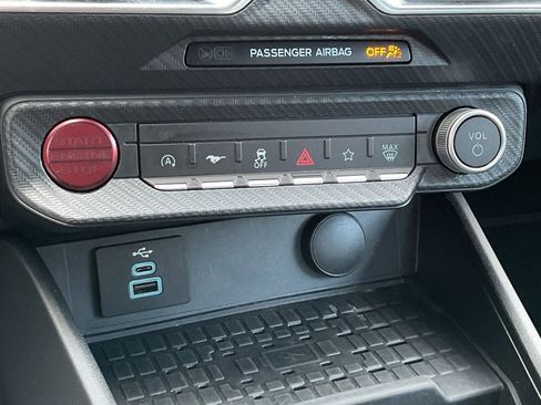 Used 2024 Ford Mustang Premium image 30