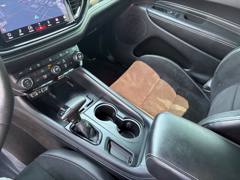 Used 2025 Dodge Durango SRT Hellcat w/ Black Package AWD/4WD image 19