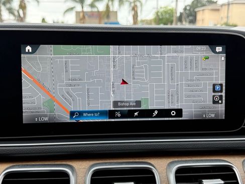 Used 2021 Mercedes-Benz GLE 350 4MATIC image 28