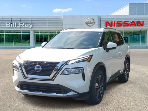 Certified 2023 Nissan Rogue Platinum w/ Platinum Premium Package FWD image 2