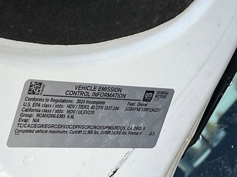 Used 2024 Chevrolet Silverado 2500 LT w/ Convenience Package image 20