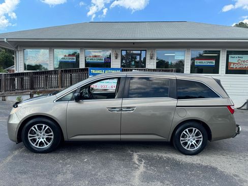 Used 2013 Honda Odyssey EX image 4