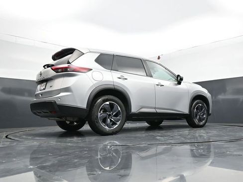 Used 2024 Nissan Rogue SV FWD image 52