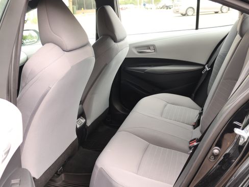 Certified 2025 Toyota Corolla SE FWD image 15
