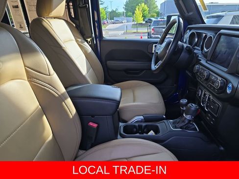 Used 2019 Jeep Wrangler Unlimited Sahara w/ Quick Order Package 24M Moab AWD/4WD image 10