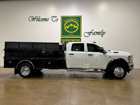 Used 2024 RAM 5500 Tradesman w/ Safety Group AWD/4WD image 2