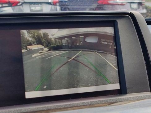 Used 2018 BMW 330e image 18