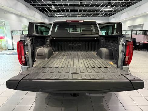 Used 2023 GMC Sierra 1500 SLT w/ SLT Premium Plus Package AWD/4WD image 10
