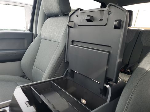 New 2026 Ford F250 XLT w/ FX4 Off-Road Package image 21