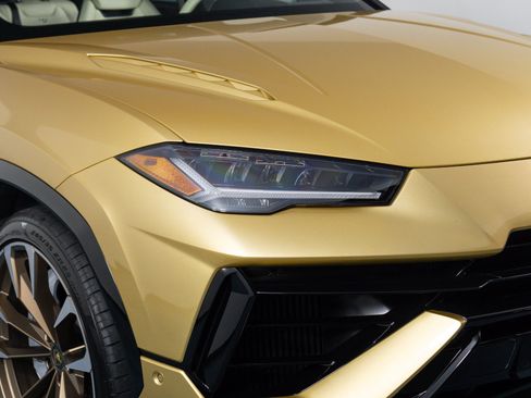Used 2023 Lamborghini Urus S AWD/4WD image 12