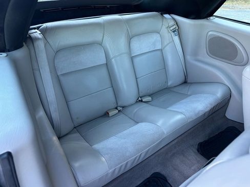 Used 2004 Chrysler Sebring Limited w/ Driver Convenience Group image 12