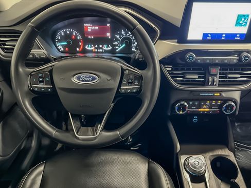 Used 2022 Ford Escape SEL image 14