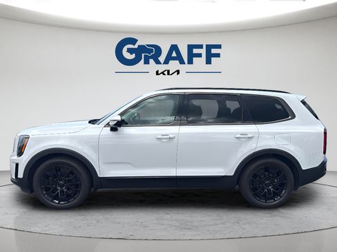 Used 2021 Kia Telluride SX w/ SX Prestige Package AWD/4WD image 3