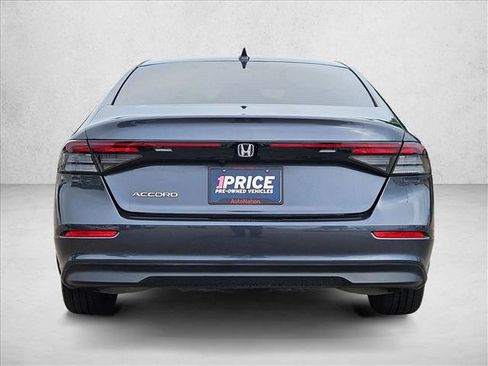 Used 2023 Honda Accord EX image 7