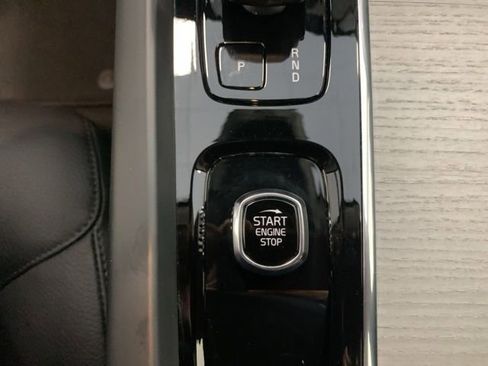 Certified 2025 Volvo XC60 B5 Plus image 14