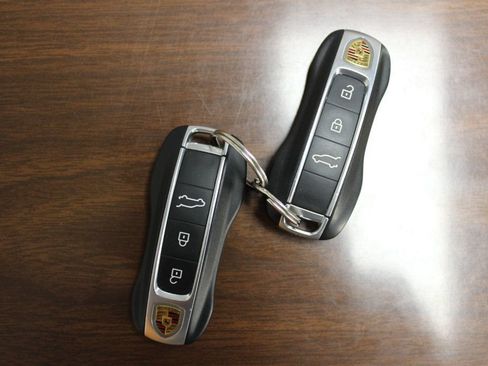 Used 2019 Porsche Cayenne S AWD/4WD image 39