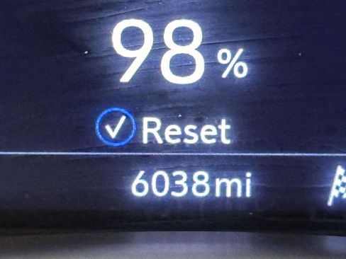 Used 2025 Cadillac CT4 Luxury image 32