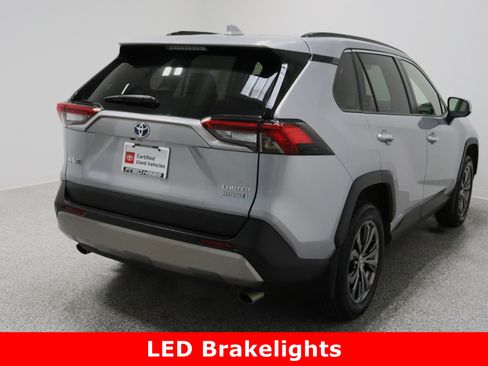 Certified 2022 Toyota RAV4 Limited image 7