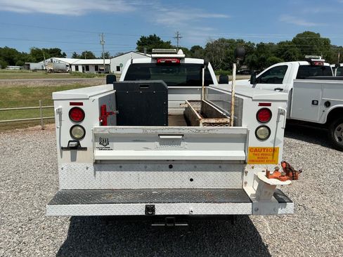 Used 2015 Chevrolet Silverado 2500 W/T AWD/4WD image 5