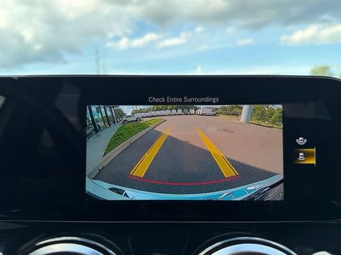 Used 2023 Mercedes-Benz GLB 250 4MATIC image 20