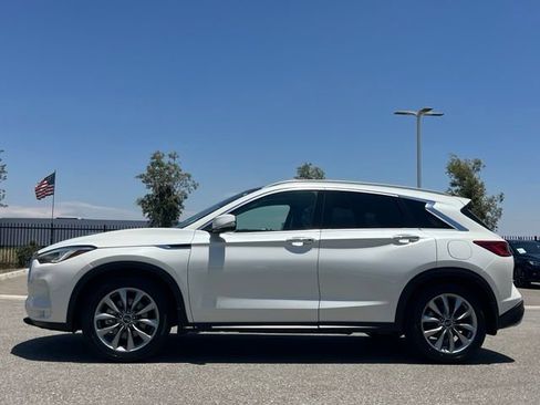 Used 2021 INFINITI QX50 Luxe FWD image 2