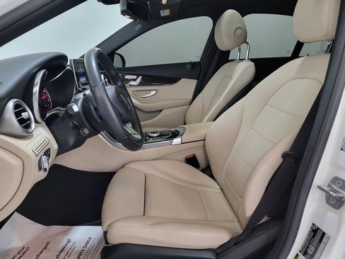 Used 2018 Mercedes-Benz C 300 4MATIC Sedan image 16