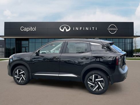 New 2025 Nissan Kicks SV w/ Illumination Package image 9