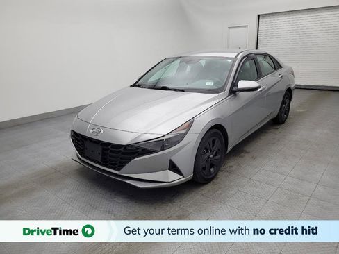 Used 2021 Hyundai Elantra SEL image 1