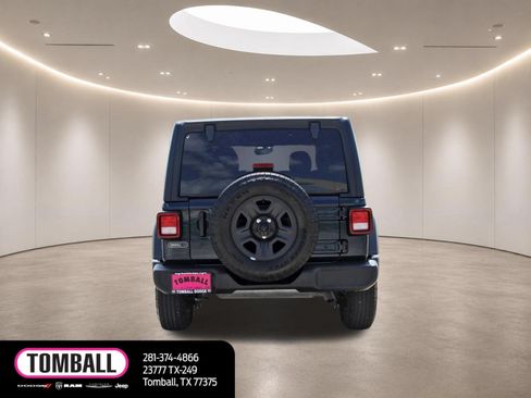Used 2025 Jeep Wrangler Unlimited Sport AWD/4WD image 6