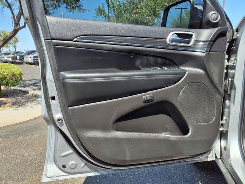 Used 2020 Jeep Grand Cherokee Limited RWD image 20