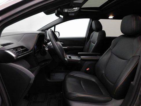 Used 2021 Toyota Sienna XSE w/ XSE Plus Package image 22