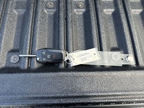 Used 2025 Ford Ranger XLT RWD image 40