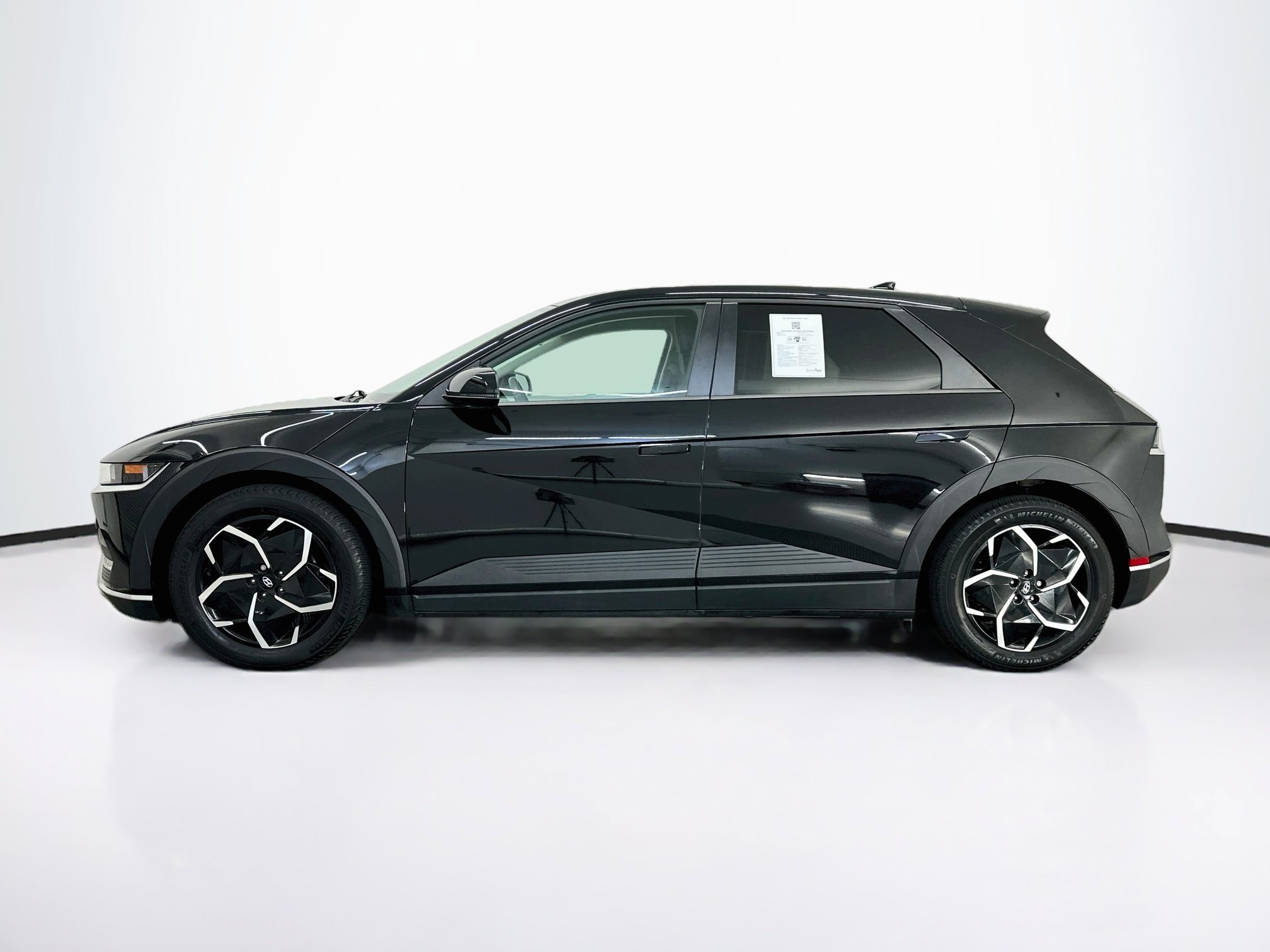 Used 2024 Hyundai Ioniq 5 SEL AWD/4WD image 4