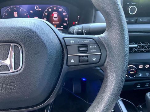 Used 2023 Honda Accord EX image 25