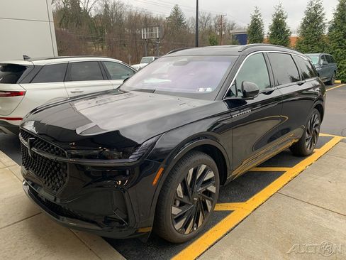Used 2024 Lincoln Nautilus Black Label w/ Jet Appearance Package (87T) image 1