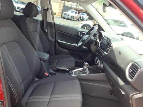 New 2026 Hyundai Venue SEL FWD image 7