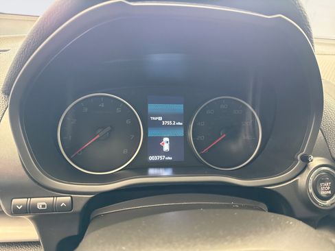 Used 2024 Mitsubishi Eclipse Cross LE image 9