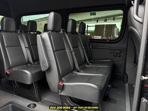 Used 2019 Mercedes-Benz Sprinter 2500 image 22