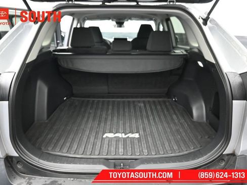 Used 2023 Toyota RAV4 LE AWD/4WD image 26